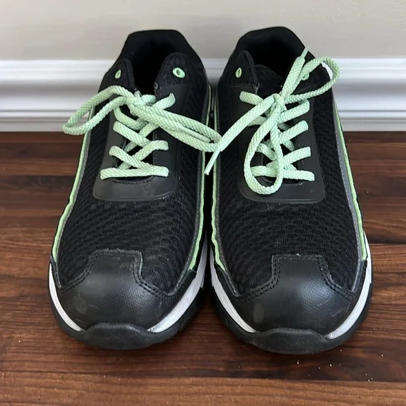 Avenger Black and Green Safety Toe Work Sneakers‎ Women’s 8 Wide - Picture 3 of 11